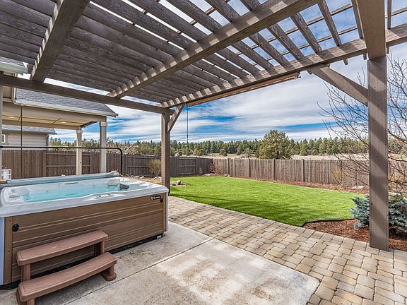 5th image of 60927 SE Sweet Pea Dr