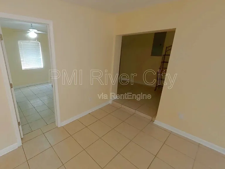 7923 Berry Ave — Photo 2