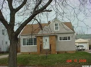 19621 Longview Ave, Maple Heights, OH 44137