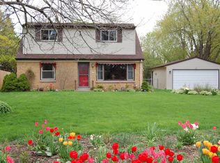 8110 N Cedarburg Rd, Brown Deer, WI 53209