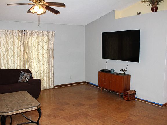 3rd image of 229 Picadilly Dr SE