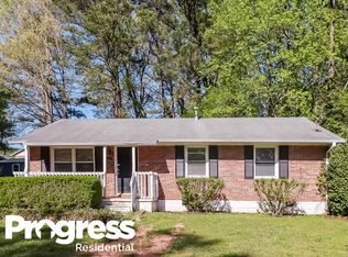 8146 Attleboro Dr, Jonesboro, GA 30238