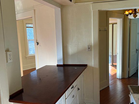 5th image of 1356 E Olive Way #102
