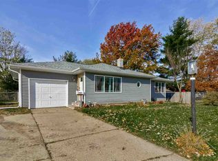 6320 Birch St, Loves Park, IL 61111