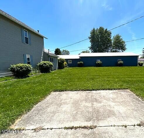 2nd image of 423 W State St