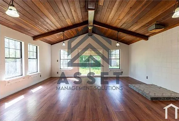 2604 SW 65th St — Photo 4