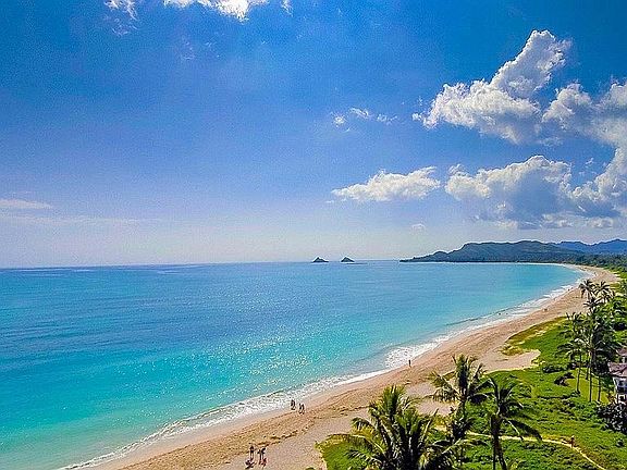 2.5 mile long Kailua Beach - just 250 yards from house via deeded beach access!