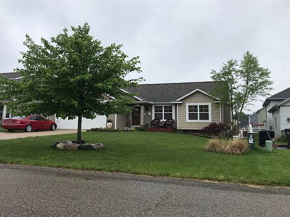 2nd image of 11936 Hickoryrow Dr