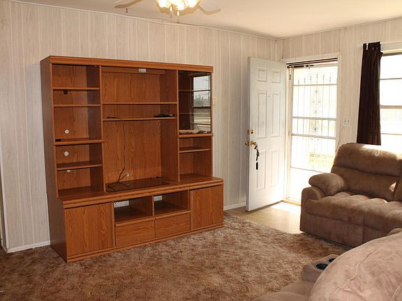 3rd image of 3605 NE 26th Ave