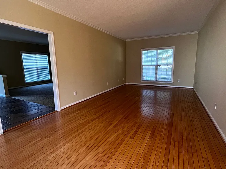 201 Tecumseh Ct — Photo 6
