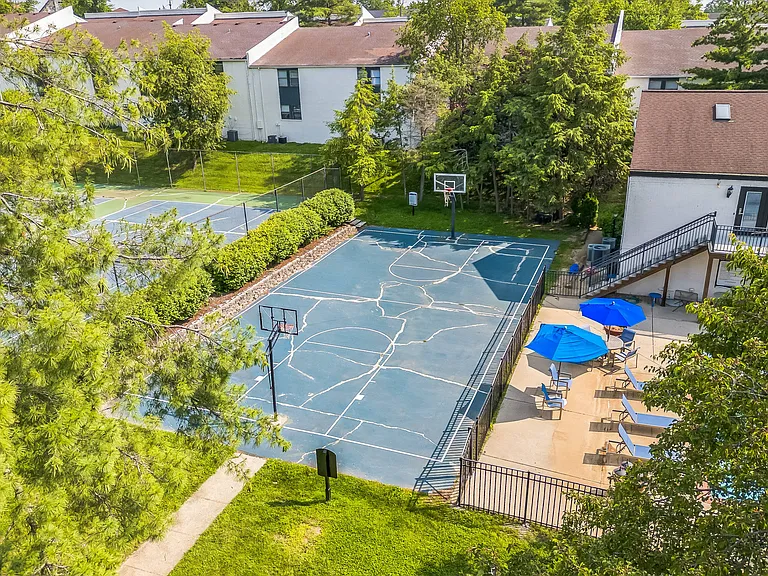 Canter Pointe — Photo 19