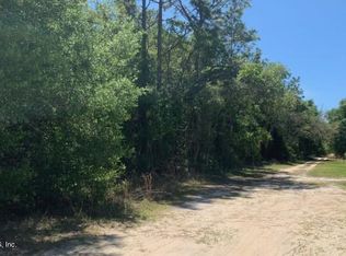 102 Woodline Rd, Satsuma, FL 32189