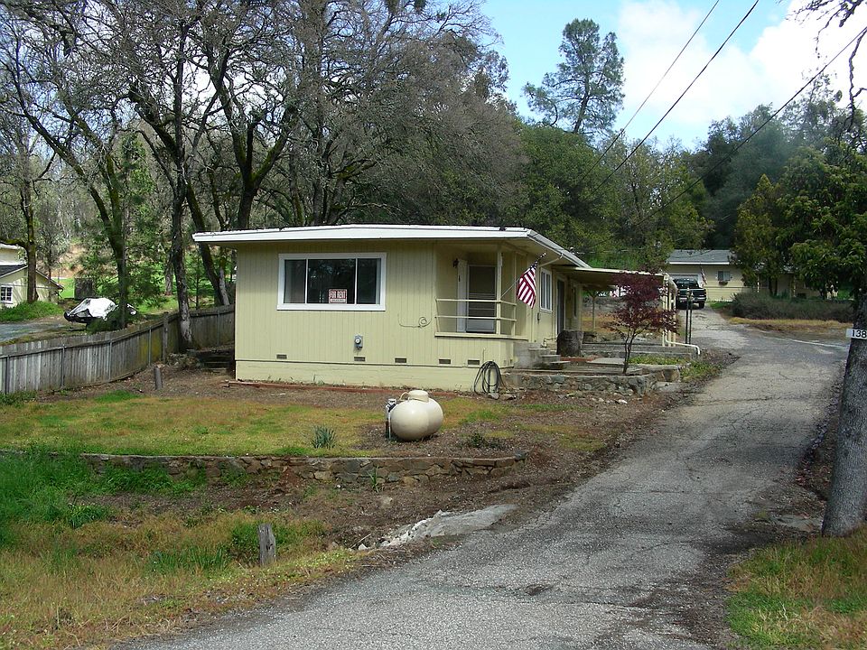 Main House + cottage in back