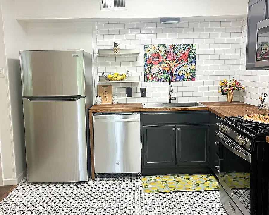 201 Grove Pl #5