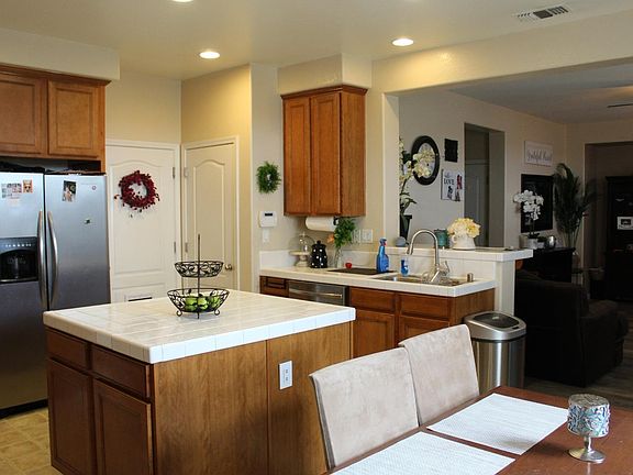 3rd image of 3223 Golden Poppy Ln