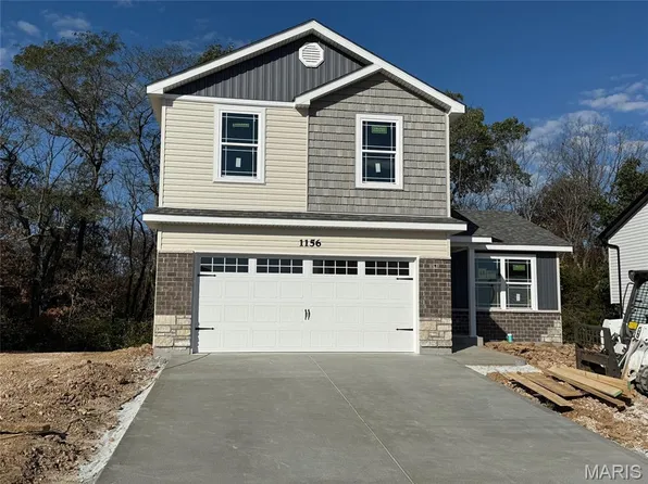 1156 Marathon Dr, Foristell, MO 63348