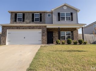 1561 Scotland Dr, Centerton, AR 72719