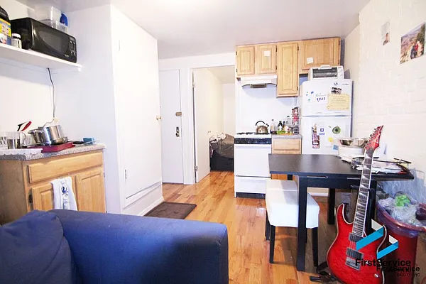 Rented by FirstService Realty (legacy) | media 1