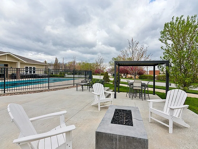 Chapel Ridge Townhomes — Photo 11