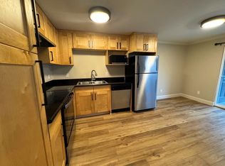 7931 SW 40th Ave APT E, Portland, OR 97219