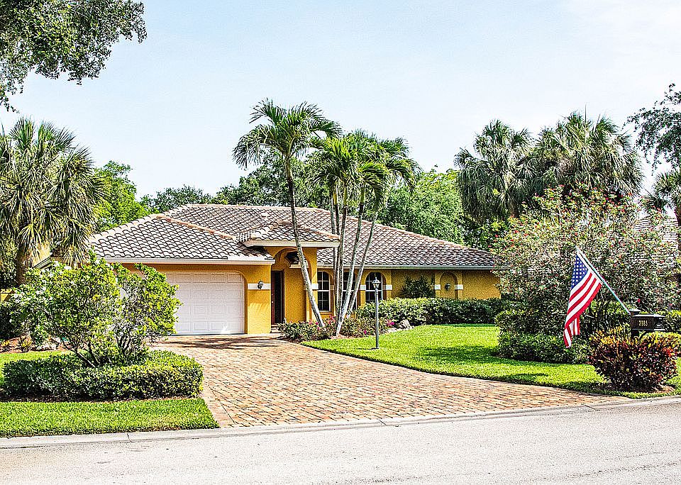 2nd image of 2085 Sevilla Way