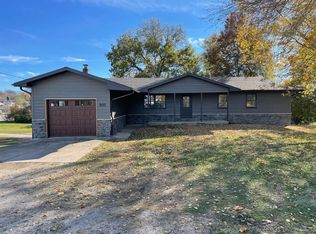 301 E Pennington Ave, Ava, MO 65608