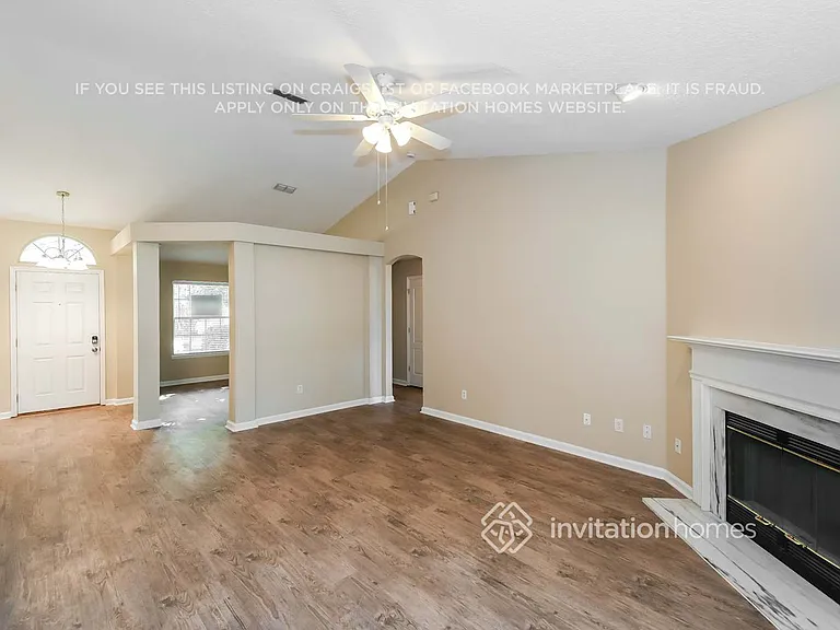 2433 Shelby Creek Rd W — Photo 4