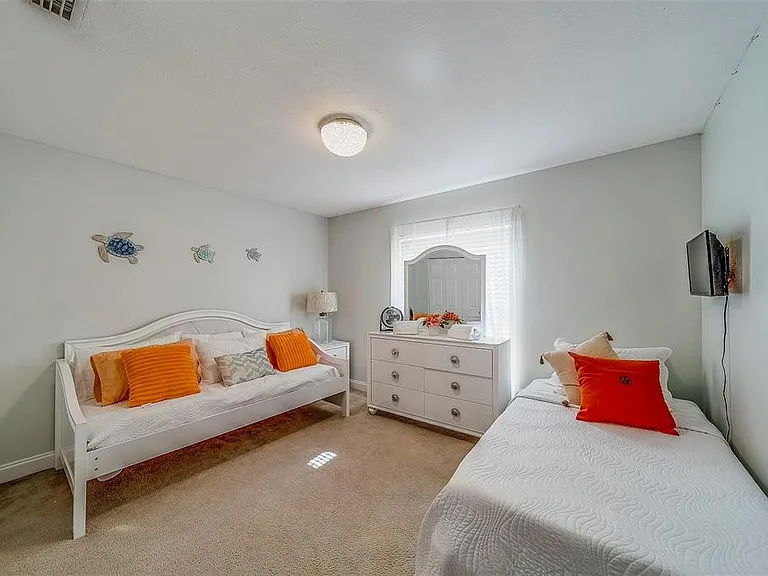 14414 91st Ave — Photo 32