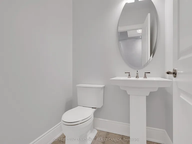 1717 Avenue Rd #604 — Photo 12