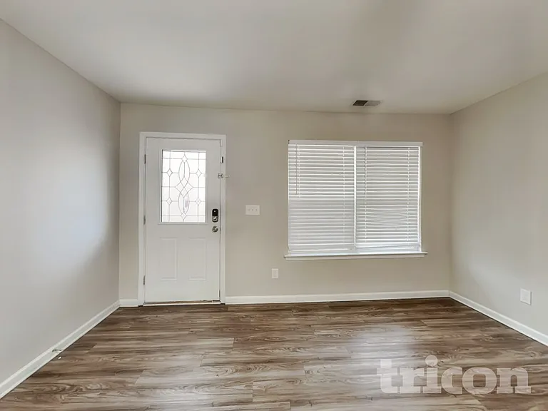 13730 Elsie Caldwell Ln — Photo 2