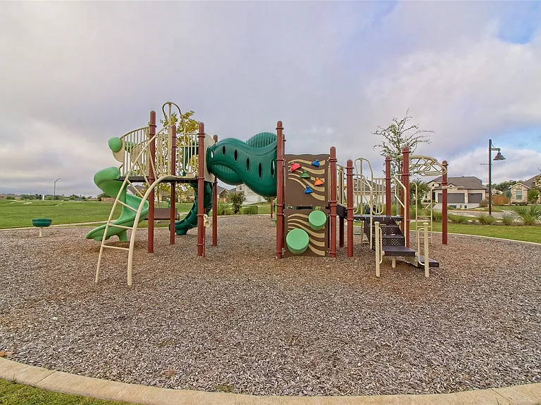 555 White Steppe Way — Photo 32