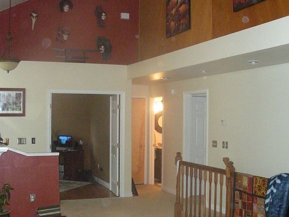 Upstairs Livingroom 