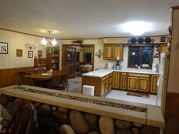 Kitchen & Dining rooms