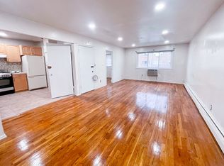 25-24 33rd St #MDL, Astoria, NY 11102