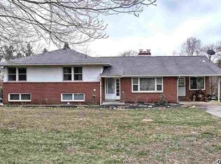 5911 Chambers Hill Rd, Harrisburg, PA 17111