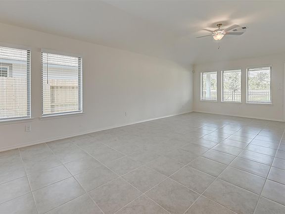 5th image of 3106 Rising Fir Ln