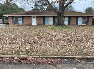 341 Dee Dr, Montgomery, AL 36108