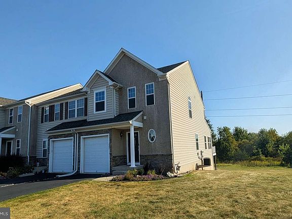 2nd image of 152 Fawn Dr