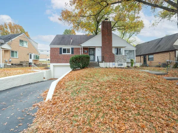 3495 Edgeview Dr, Cincinnati, OH 45213