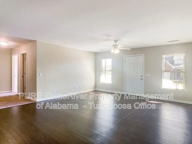 2200 Harrison St — Photo 3