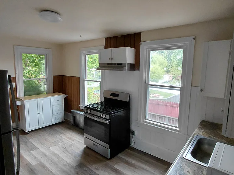 163 Washington St #2 — Photo 9