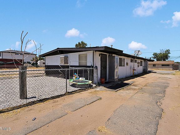 3rd image of 16396 Yucca St
