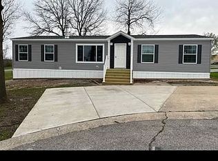 136 Darla Ct, Moscow Mills, MO 63362