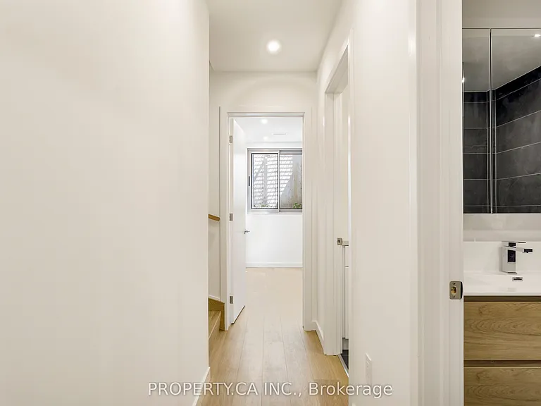 301 Keele St #4 — Photo 42