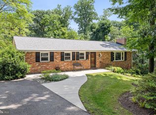 6608 Spring Valley Dr, Alexandria, VA 22312