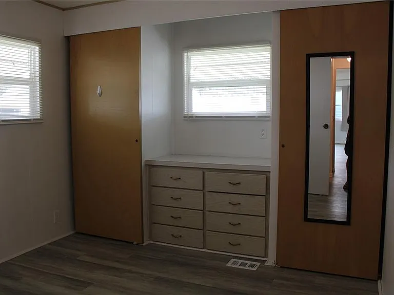 204 50th Avenue Dr W — Photo 17