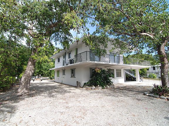 5th image of 134 Pacific Ave