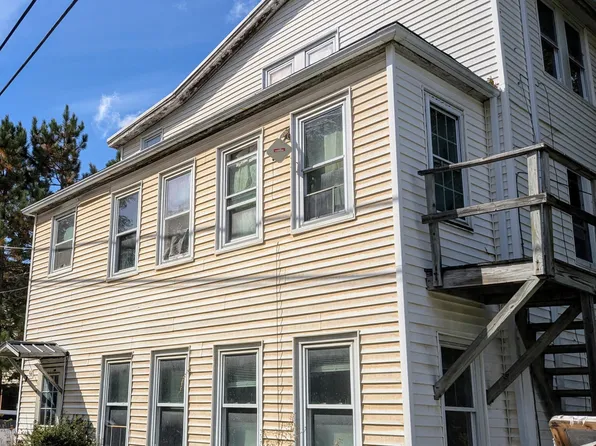 56 Route 133, Winthrop, ME 04364