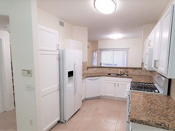 4th image of 2100 Jade Creek St Unit 105