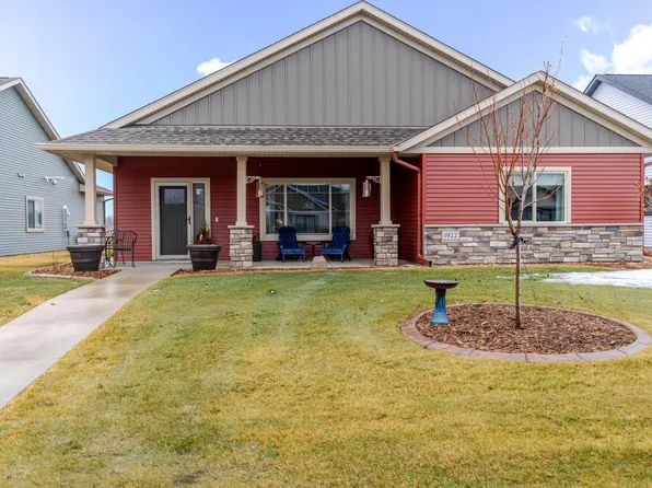 1922 Sandstone Loop S, Sartell, MN 56377